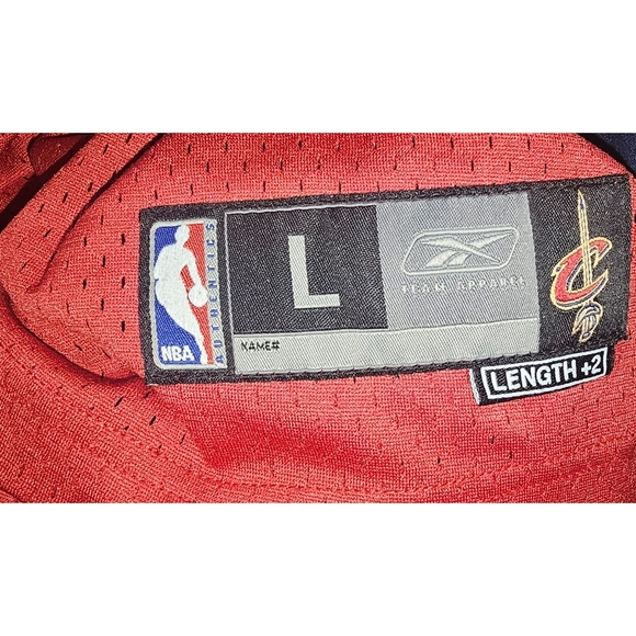 REEBOK LEBRON JAMES CLEVELAND CAVS #23 NBA SEWN JERSEY YOUTH LARGE - Picture 5 of 5